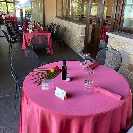 Tetto Delle Marche - Ristorante Dei Conti Hotel Cingoli