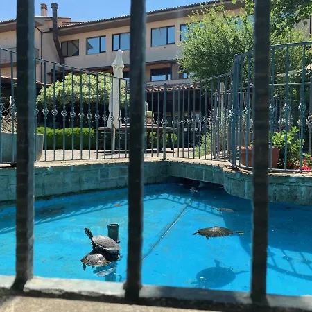 Hotel Tetto Delle Marche - Ristorante Dei Conti 3*