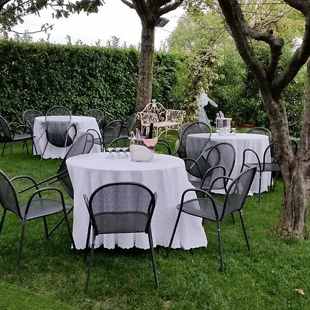 Tetto Delle Marche - Ristorante Dei Conti Hotel 3*