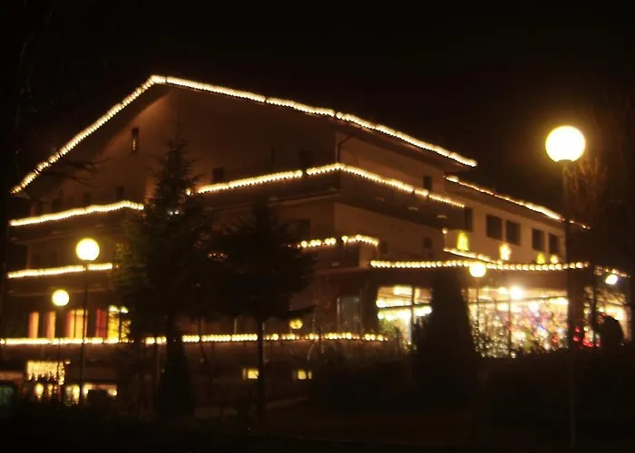 Tetto Delle Marche - Ristorante Dei Conti Hotell 3*